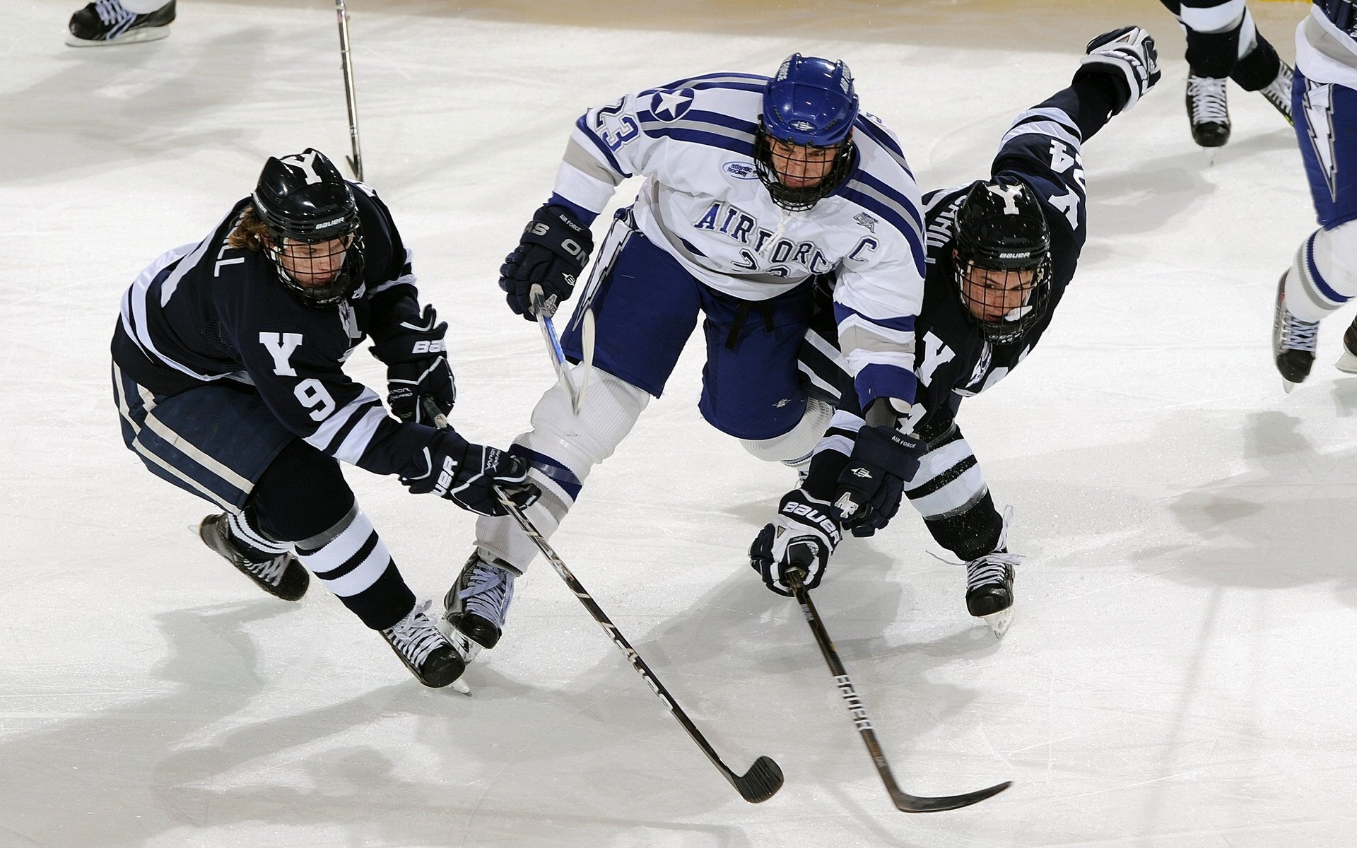 塞维利亚保持连续胜利，冲击欧洲比赛资格